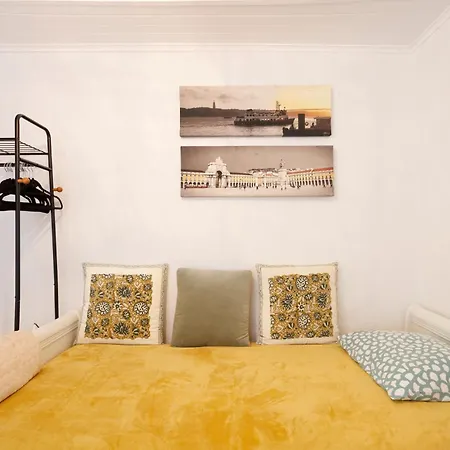 Lov'Alfama, At Home In Lisbon Apartments-2